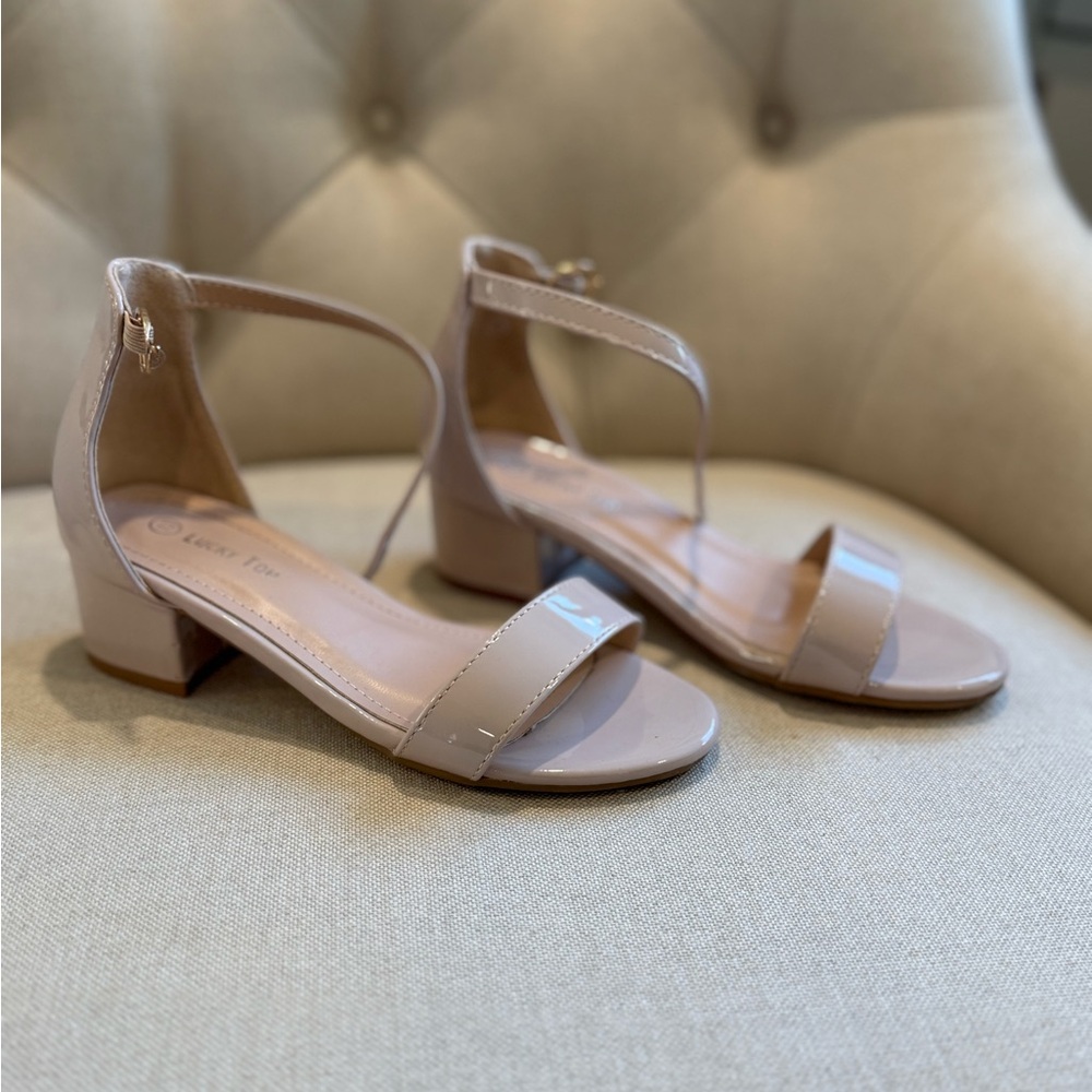 Girls Beige Patten Leather Sandals with Block Heel, Size 13